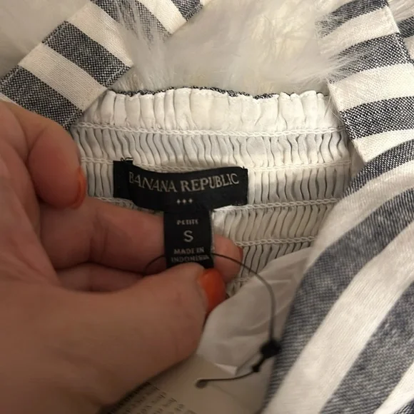 NWT Banana Republic Grey and White Maxi Dress in size small petite. - Picture 3 of 10